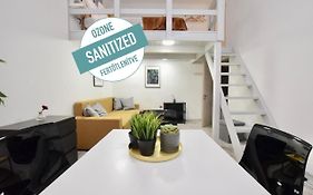 Standard Apartment by Hi5 - Akácfa 59